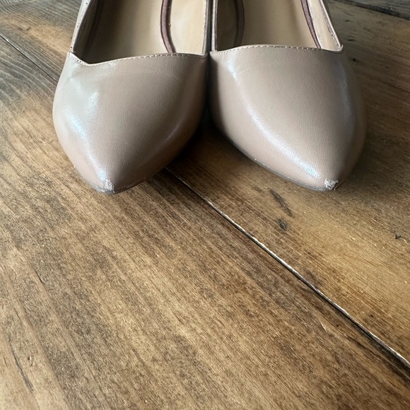 Franco Sarto Elegant Tan Wedge Heels - Picture 5 of 12